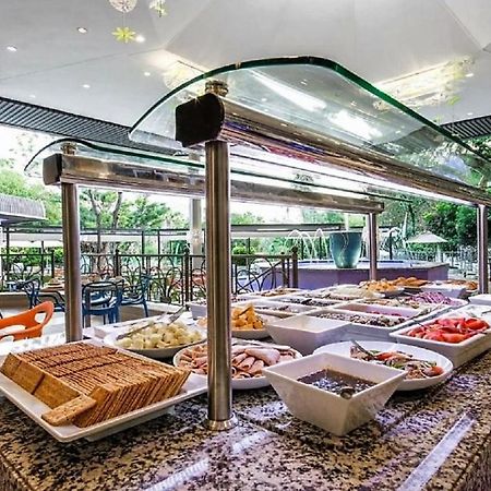 Bush Bungalows At Sun City Resort Rustenburg Bagian luar foto