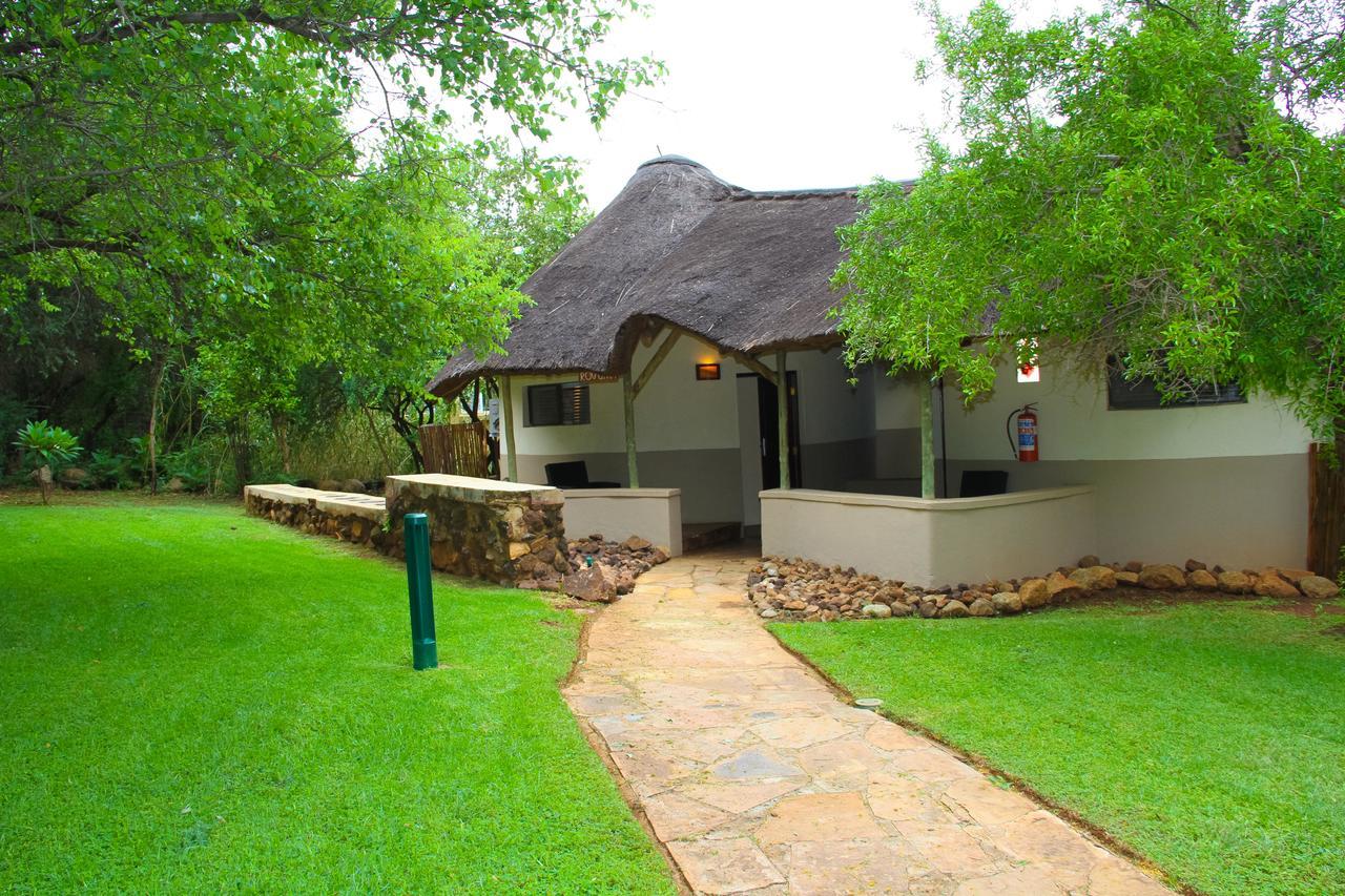 Bush Bungalows At Sun City Resort Rustenburg Bagian luar foto