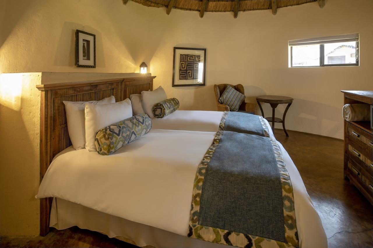 Bush Bungalows At Sun City Resort Rustenburg Bagian luar foto